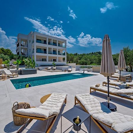 Luxury Villa Del Sogno With Pool, Jacuzzi, Parking Округ Горни Екстериор снимка