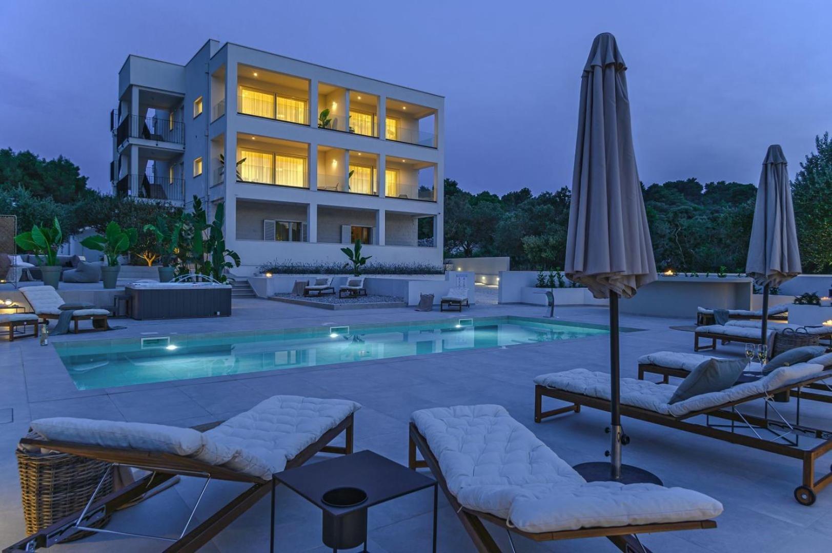 Luxury Villa Del Sogno With Pool, Jacuzzi, Parking Округ Горни Екстериор снимка