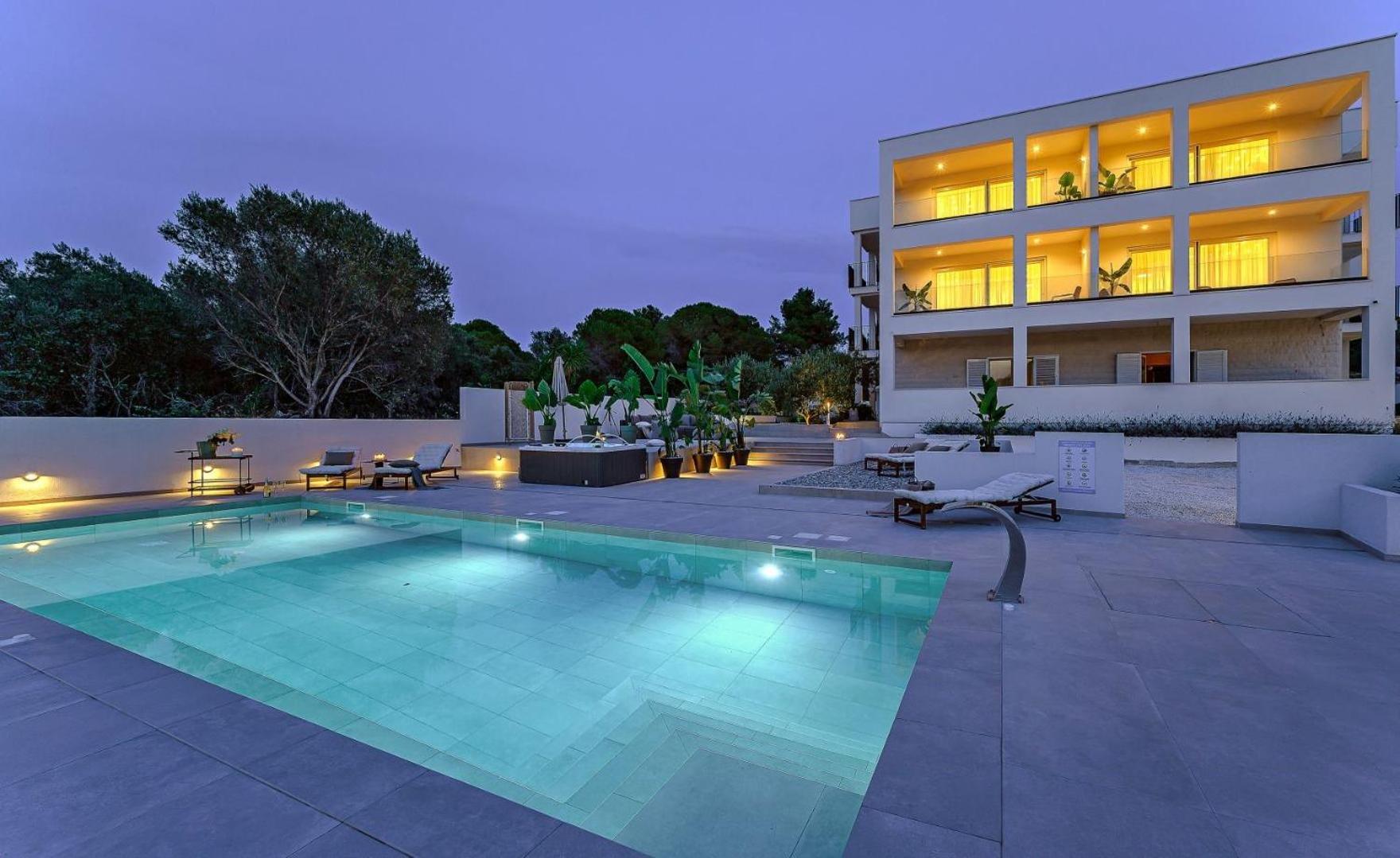Luxury Villa Del Sogno With Pool, Jacuzzi, Parking Округ Горни Екстериор снимка