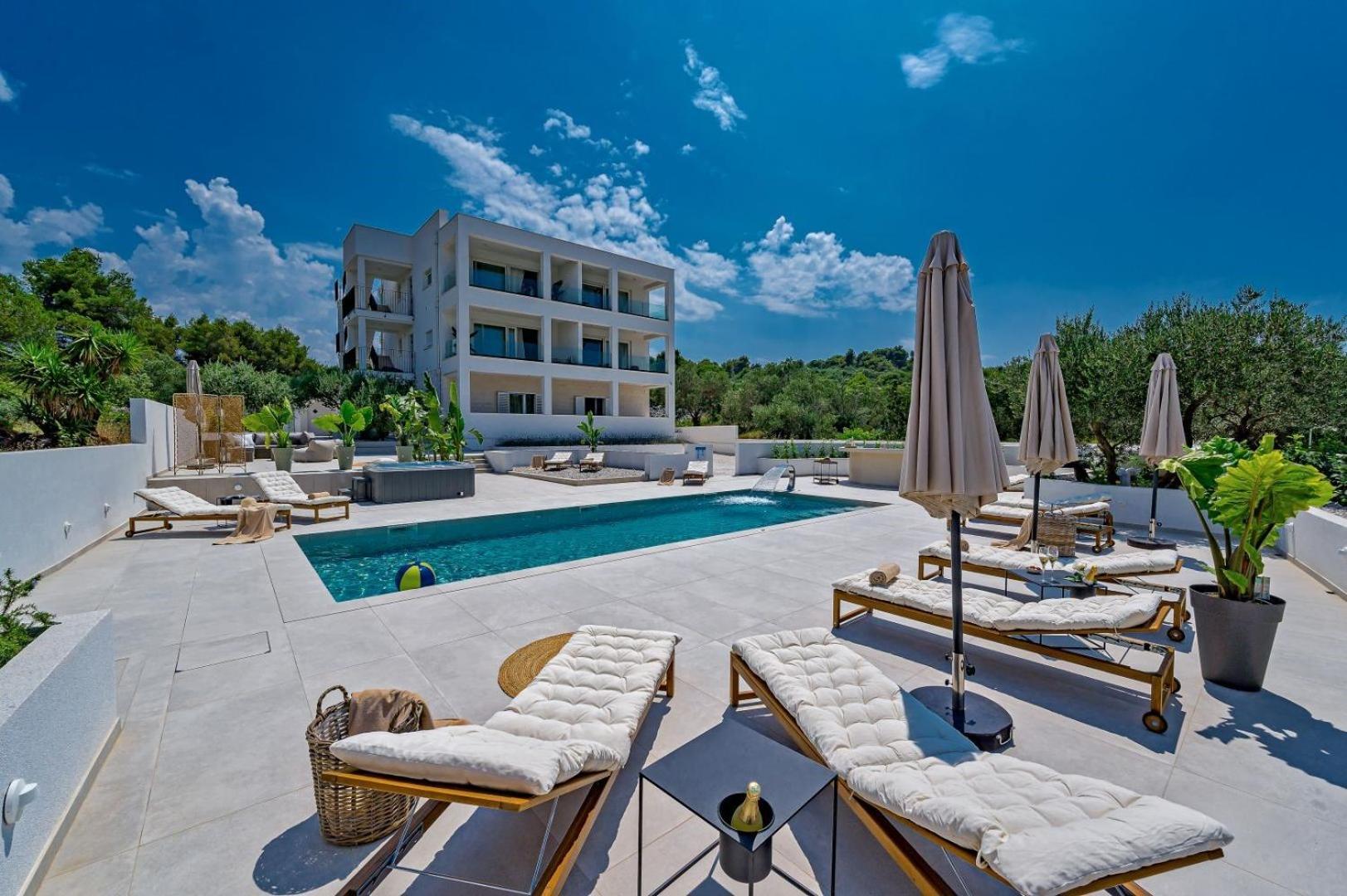 Luxury Villa Del Sogno With Pool, Jacuzzi, Parking Округ Горни Екстериор снимка