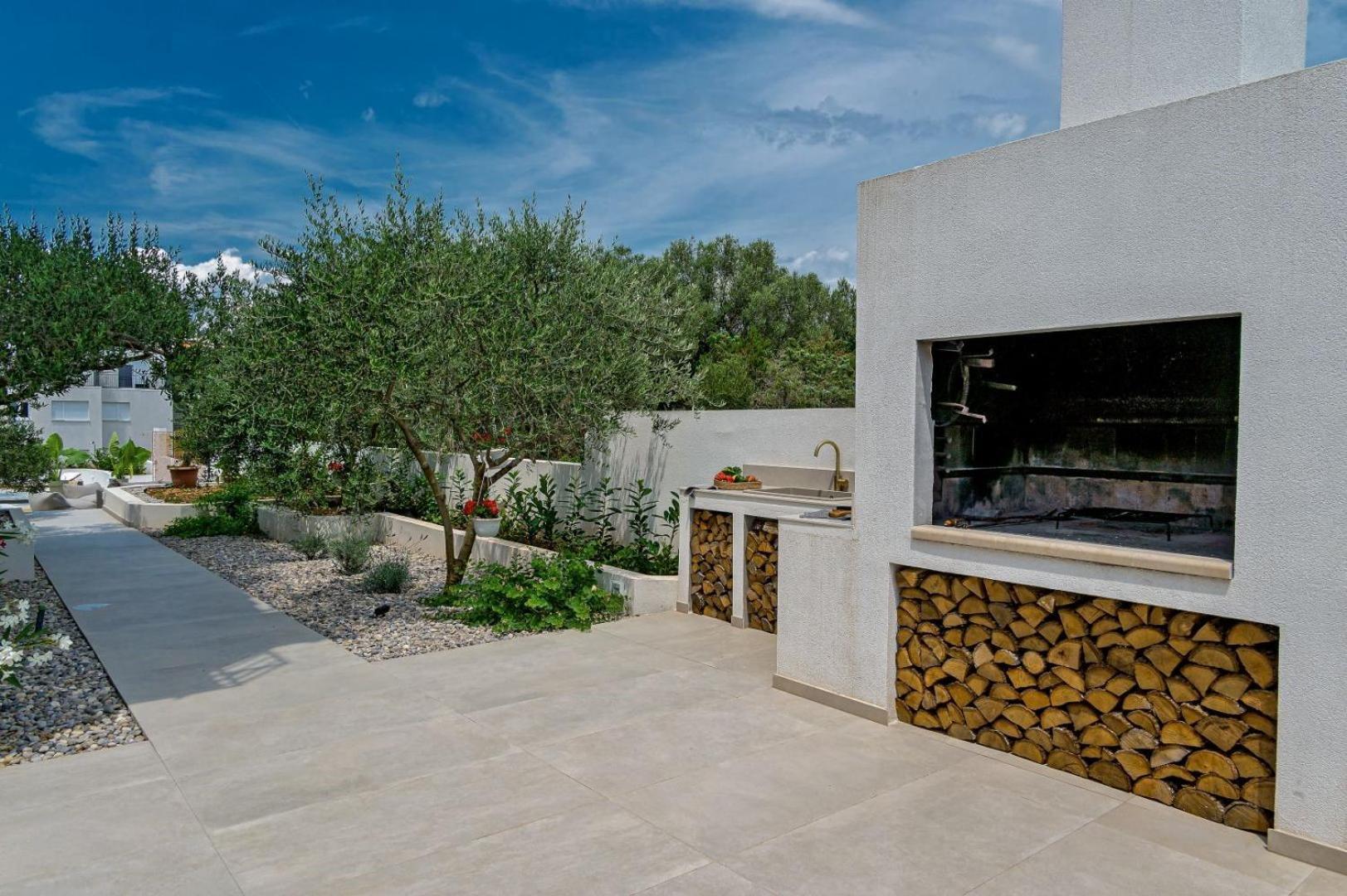 Luxury Villa Del Sogno With Pool, Jacuzzi, Parking Округ Горни Екстериор снимка