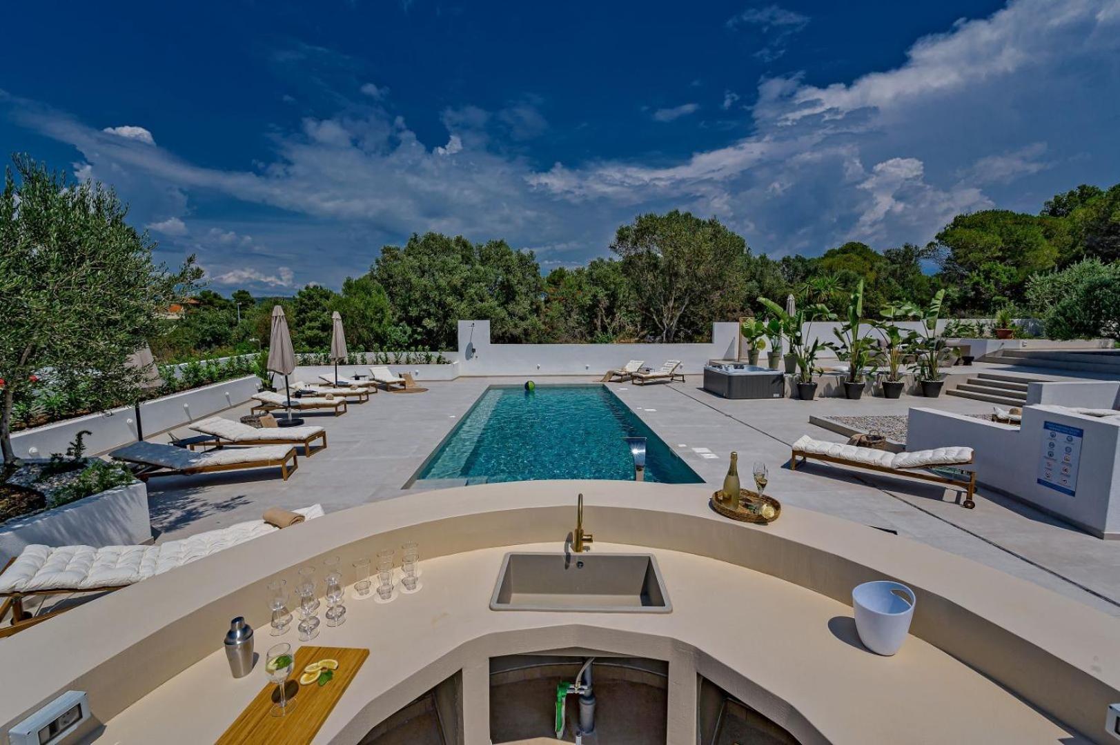 Luxury Villa Del Sogno With Pool, Jacuzzi, Parking Округ Горни Екстериор снимка